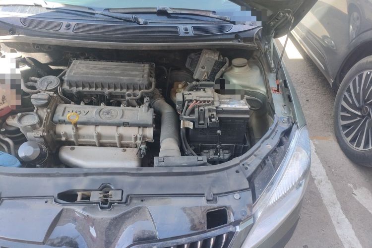 Used Skoda Fabia 2012 1.6L Scout Engine Bay Left