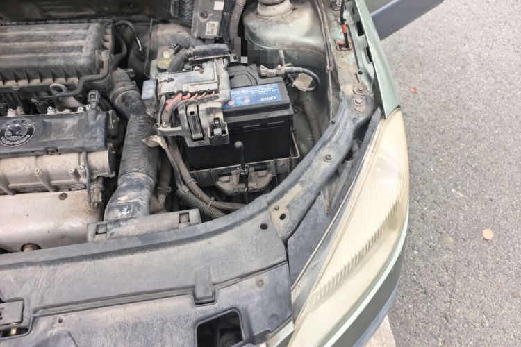 Used Skoda Fabia 2012 1.6L Scout Engine Bay Left