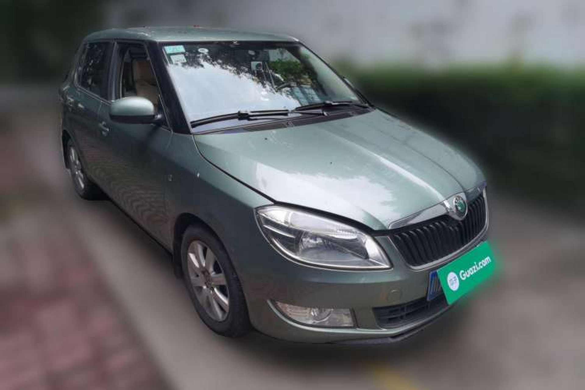 Used Skoda Fabia 2012 1.4L Manual Jingling Edition Front Right 45 Deg