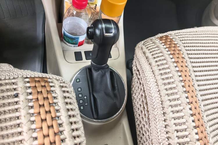 Used Skoda Fabia 2012 1.6L Scout Gear Lever