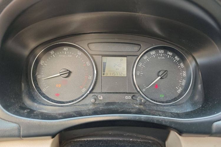 Used Skoda Fabia 2012 1.6L Scout Instrument Cluster