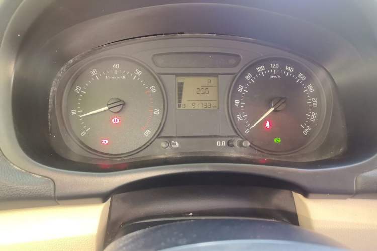 Used Skoda Fabia 2012 1.4L Automatic Crystal Edition Odometer Close Up