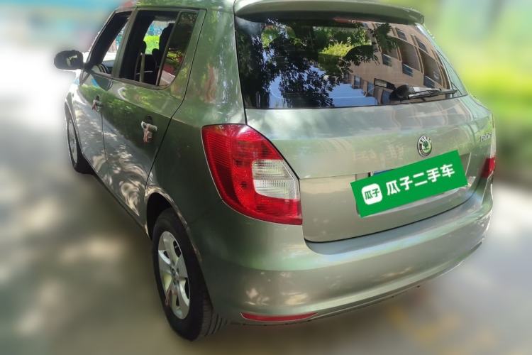 Used Skoda Fabia 2012 1.4L Automatic Crystal Edition Rear Left 45 Deg