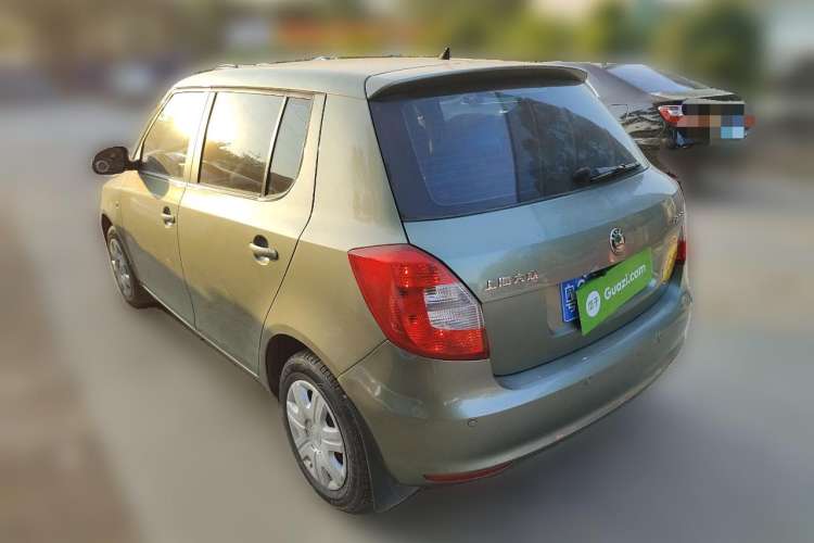 Used Skoda Fabia 2012 1.4L Automatic Crystal Edition Rear Left 45 Deg