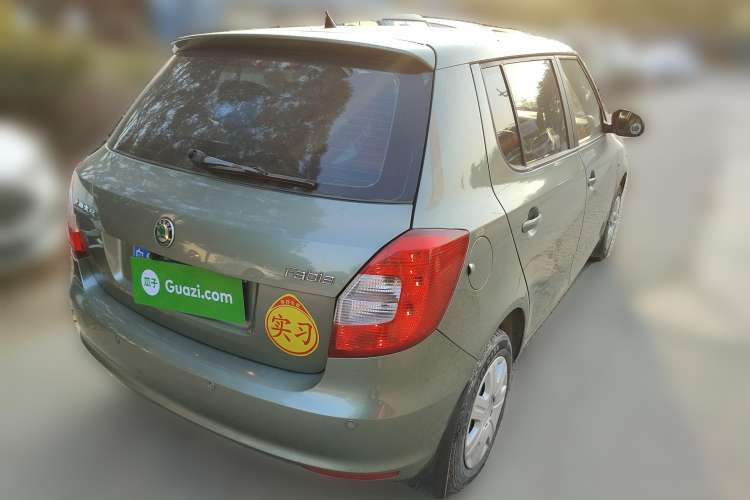 Used Skoda Fabia 2012 1.4L Automatic Crystal Edition Rear Right 45 Deg