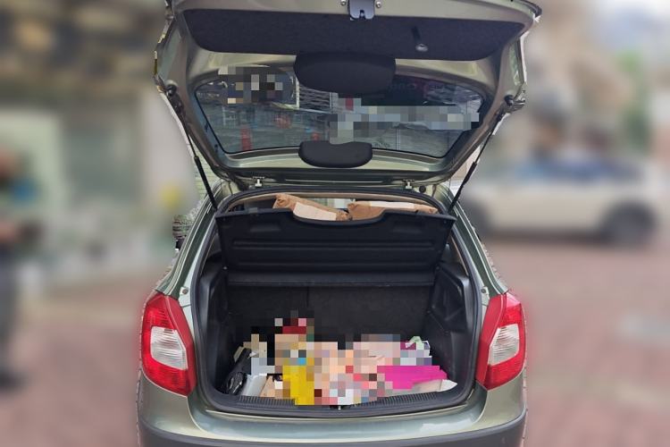 Used Skoda Fabia 2012 1.6L Scout Trunk