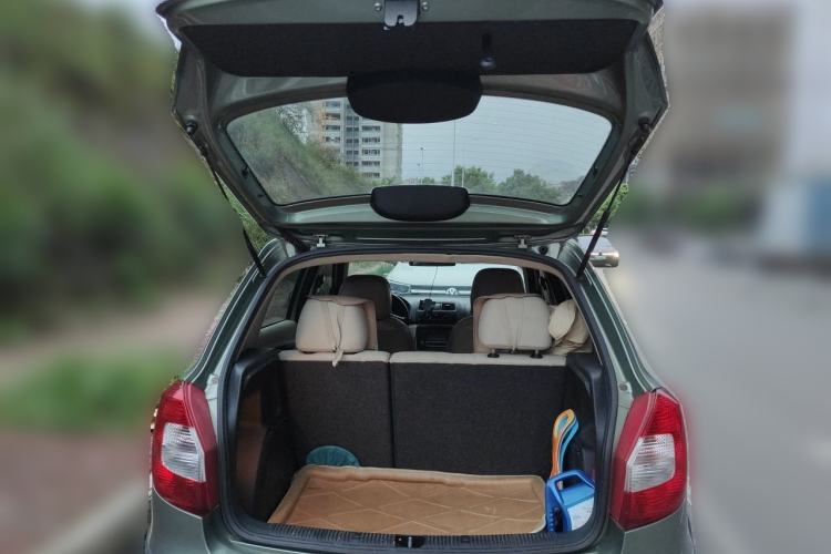 Used Skoda Fabia 2012 1.6L Scout Trunk
