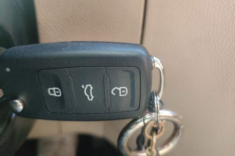 Used Skoda Fabia 2012 1.6L Scout Vehicle Key