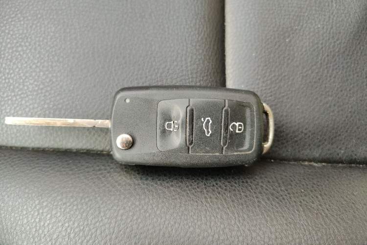 Used Skoda Fabia 2012 1.4L Automatic Crystal Edition Vehicle Key