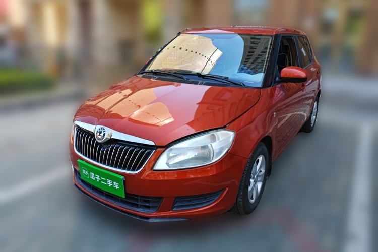 Used Skoda Fabia 2012 1.4L Automatic Crystal Edition Guazi used car, China used car export, Used car for sale, Used cars, Cheapest cars for sale
