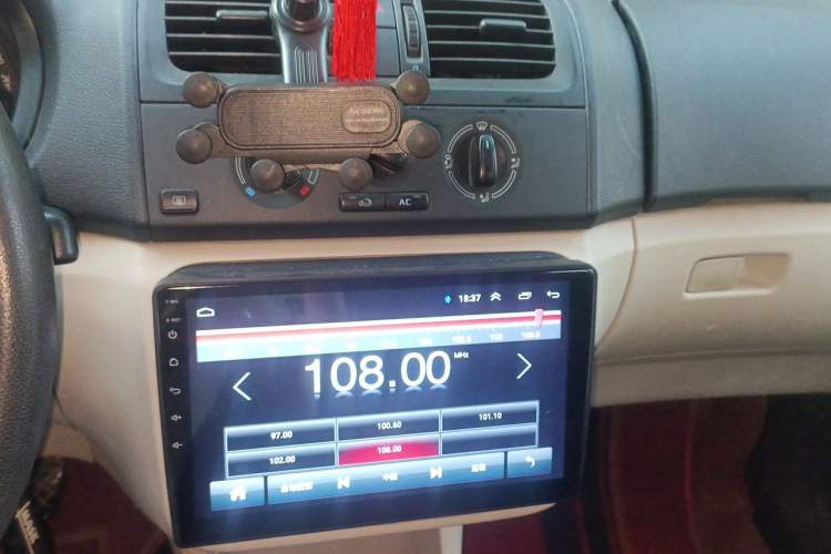 Used Skoda Fabia 2012 1.4L Manual Crystal Edition Audio And AC Panel