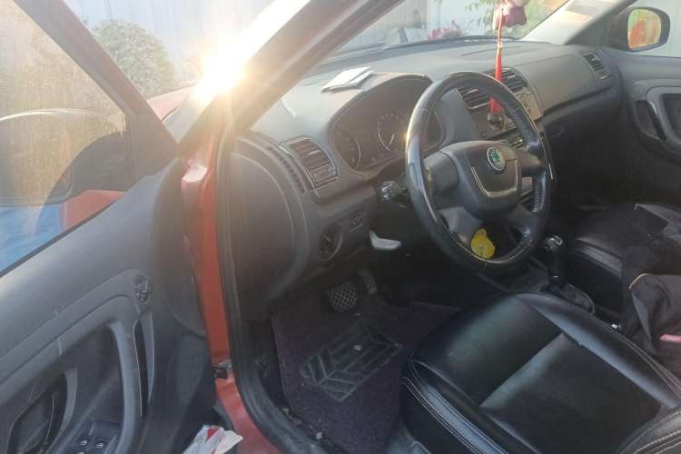 Used Skoda Fabia 2012 1.6L Automatic Sport Edition Driver Seat