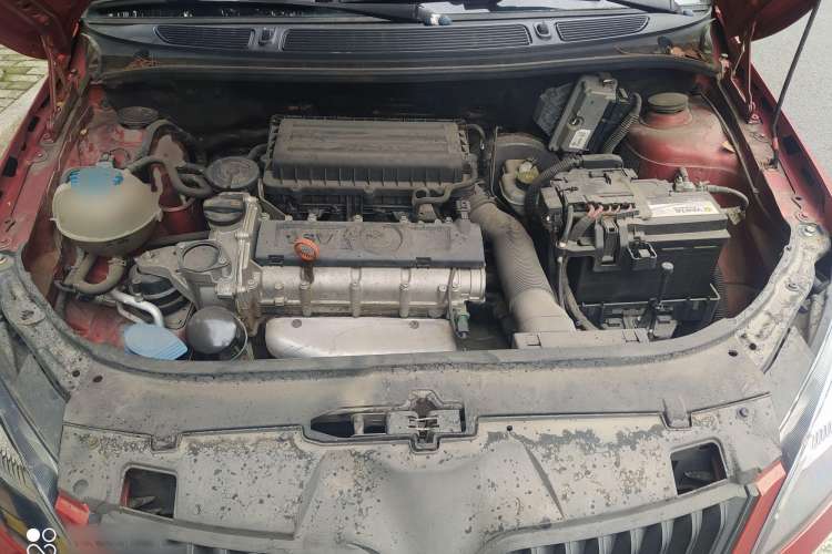 Used Skoda Fabia 2012 1.6L Automatic Cool Black Edition Engine Bay