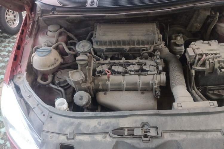 Used Skoda Fabia 2012 1.4L Manual Crystal Edition Engine Bay Right