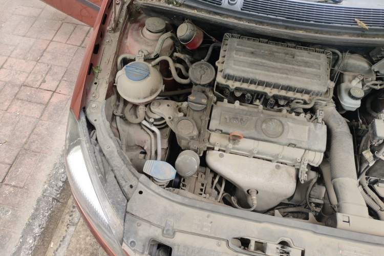 Used Skoda Fabia 2012 1.6L Manual Cool Black Edition Engine Bay Right