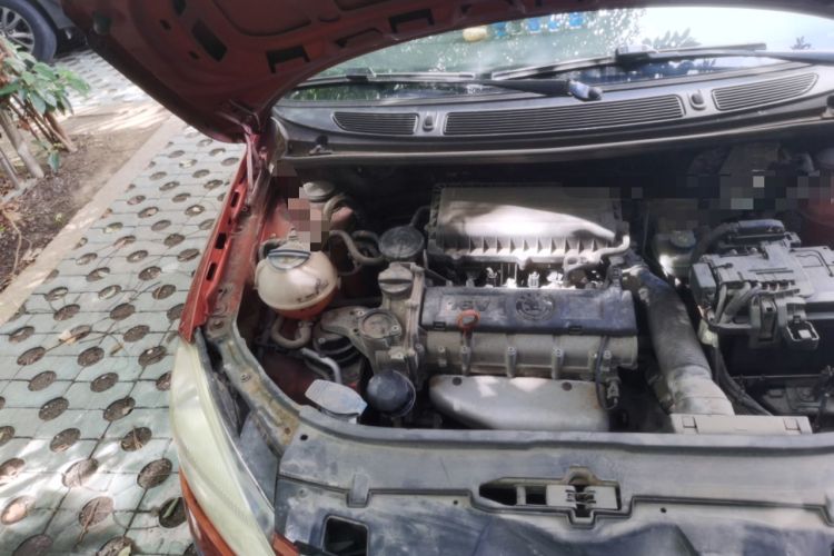 Used Skoda Fabia 2012 1.6L Scout Engine Bay Right