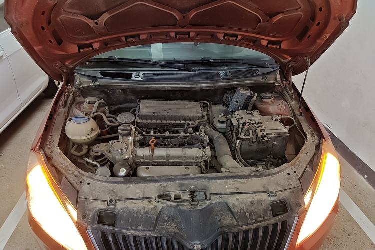 Used Skoda Fabia 2012 1.4L Automatic Crystal Edition Engine Bay