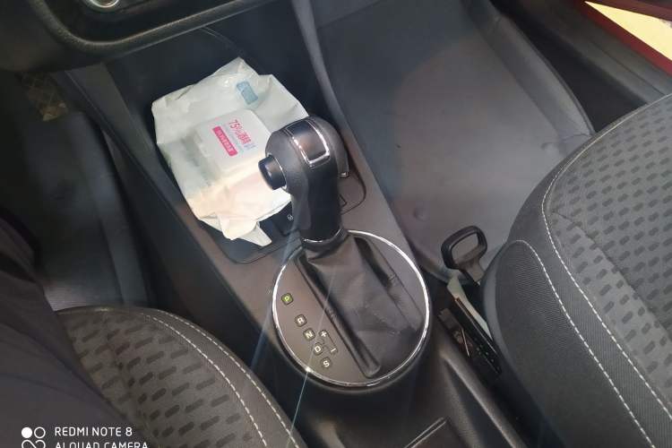 Used Skoda Fabia 2012 1.6L Automatic Cool Black Edition Gear Lever