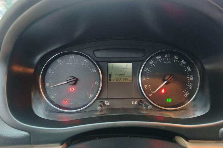 Used Skoda Fabia 2012 1.6L Automatic Crystal Edition Instrument Cluster