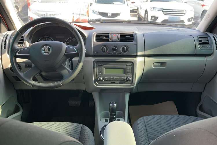 Used Skoda Fabia 2012 1.4L Automatic Crystal Edition Interior 6