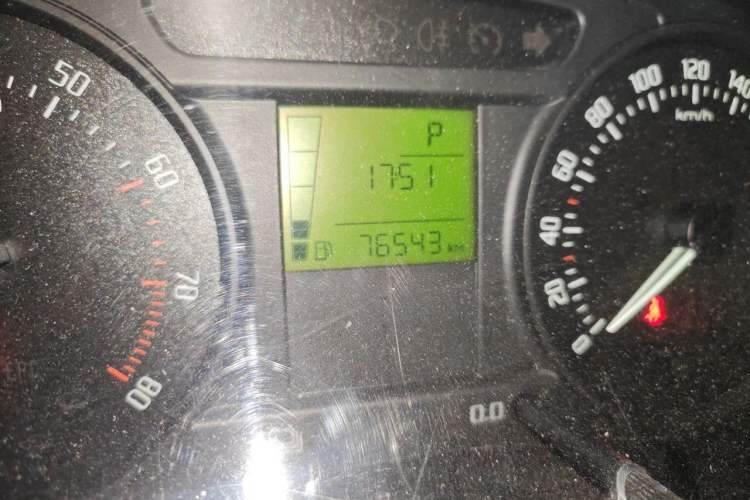 Used Skoda Fabia 2012 1.4L Automatic Crystal Edition Odometer Close Up