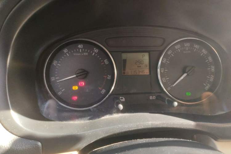 Used Skoda Fabia 2012 1.4L Automatic Crystal Edition Odometer Close Up