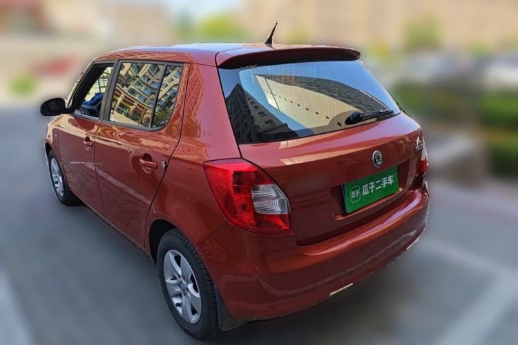 Used Skoda Fabia 2012 1.4L Automatic Crystal Edition Rear Left 45 Deg