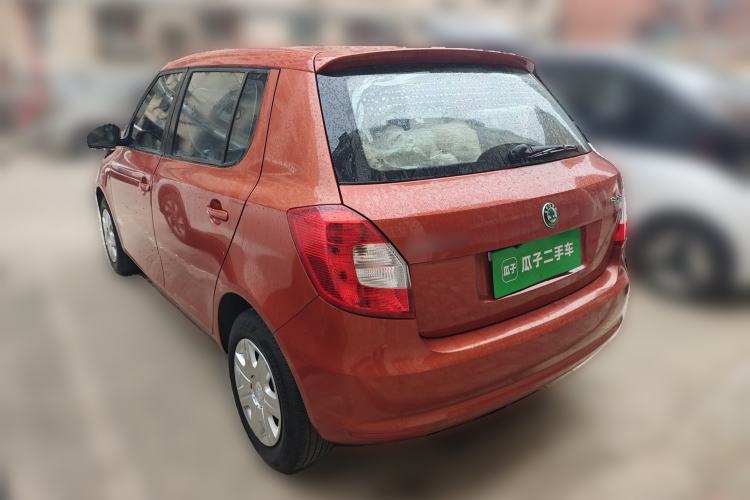 Used Skoda Fabia 2012 1.4L Automatic Crystal Edition Rear Left 45 Deg