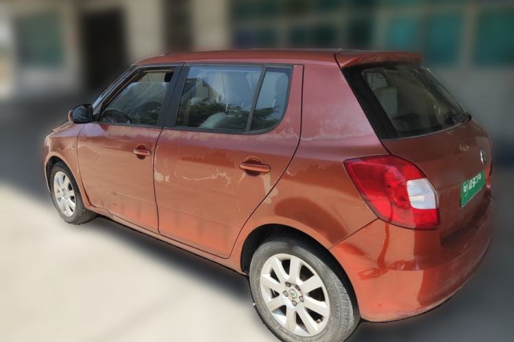 Used Skoda Fabia 2012 1.4L Automatic Crystal Edition Rear Left 45 Deg