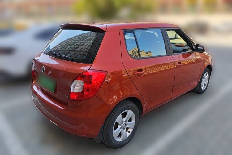 Used Skoda Fabia 2012 1.4L Automatic Crystal Edition Rear Right 45 Deg