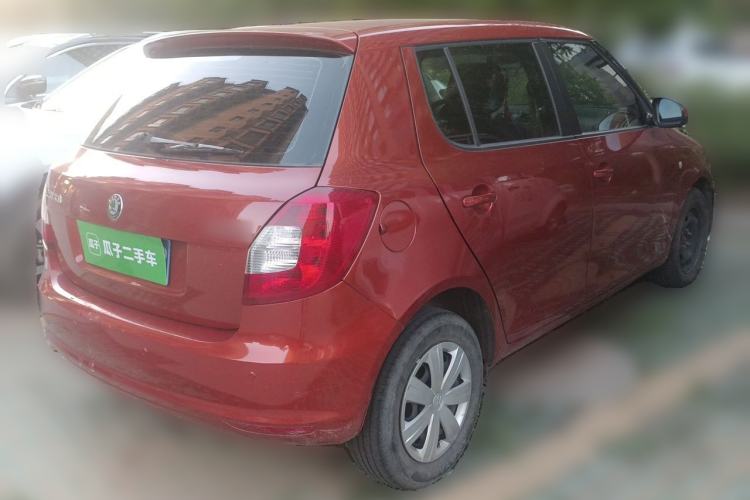 Used Skoda Fabia 2012 1.4L Manual Crystal Edition Rear Right 45 Deg