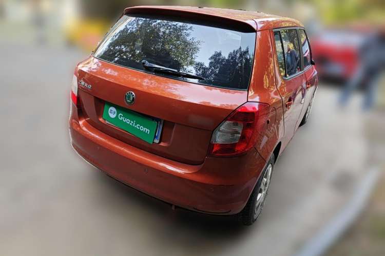 Used Skoda Fabia 2012 1.4L Automatic Crystal Edition Rear Right 45 Deg