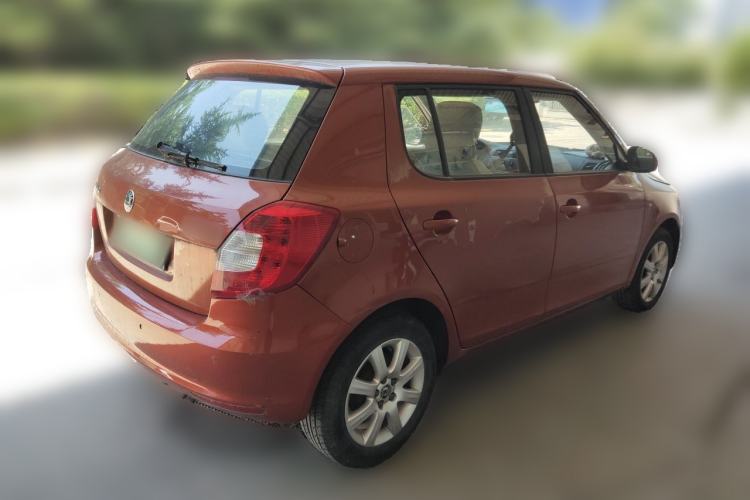 Used Skoda Fabia 2012 1.4L Automatic Crystal Edition Rear Right 45 Deg