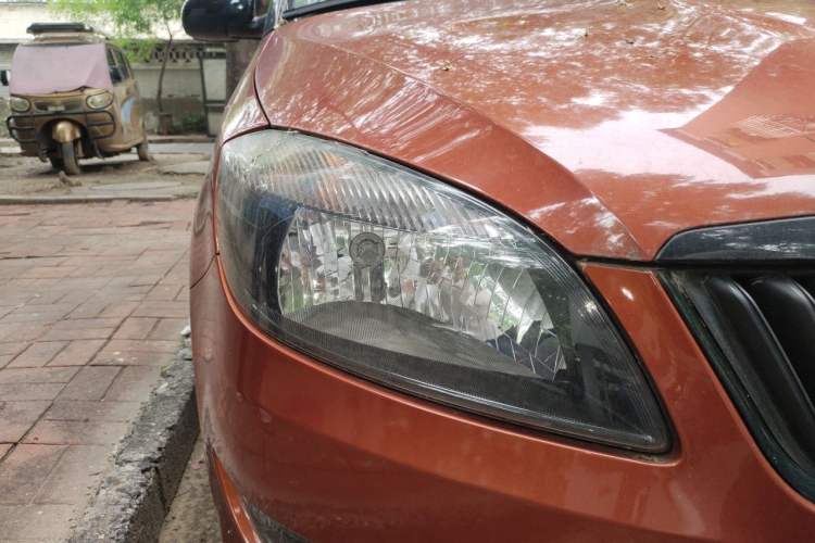 Used Skoda Fabia 2012 1.6L Manual Cool Black Edition Right Front Headlight