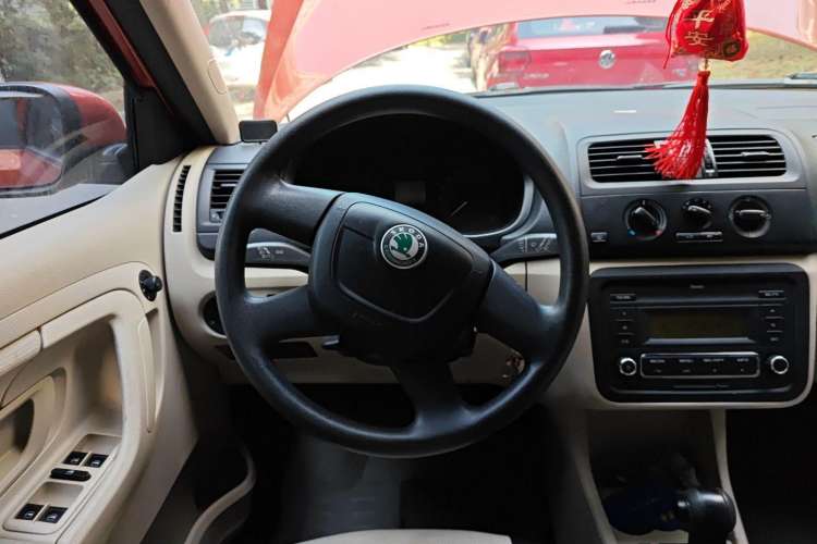 Used Skoda Fabia 2012 1.4L Automatic Crystal Edition Steering Wheel