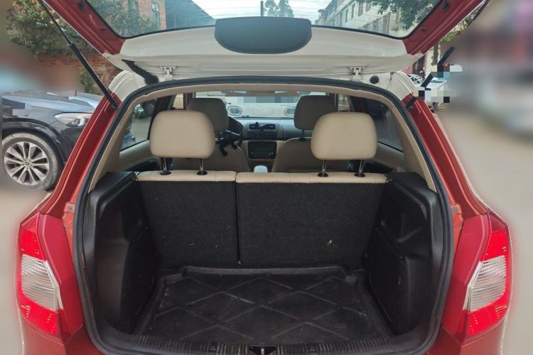 Used Skoda Fabia 2012 1.6L Automatic Crystal Edition Trunk