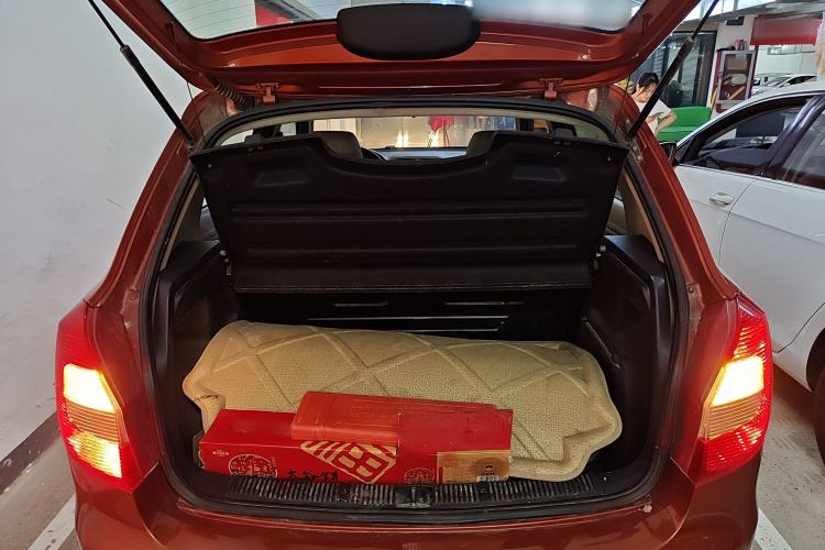 Used Skoda Fabia 2012 1.4L Automatic Crystal Edition Trunk