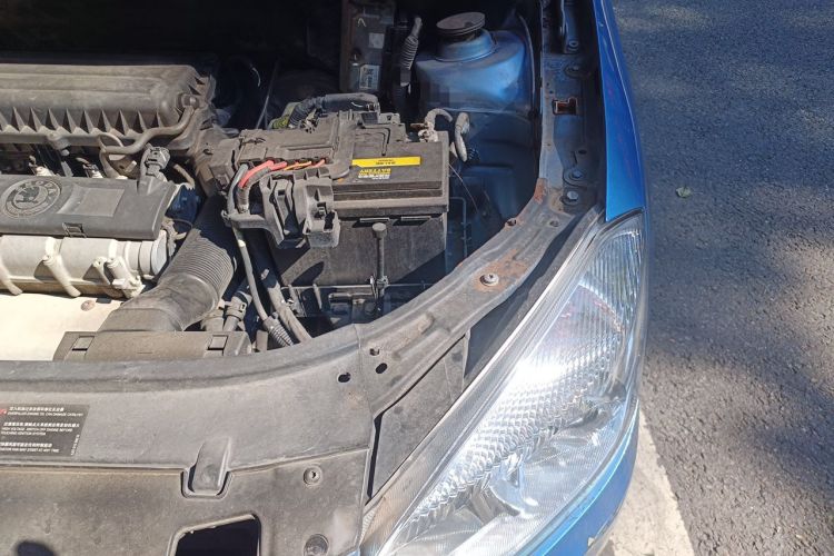 Used Skoda Fabia 2012 1.6L Automatic Crystal Edition Engine Bay Left