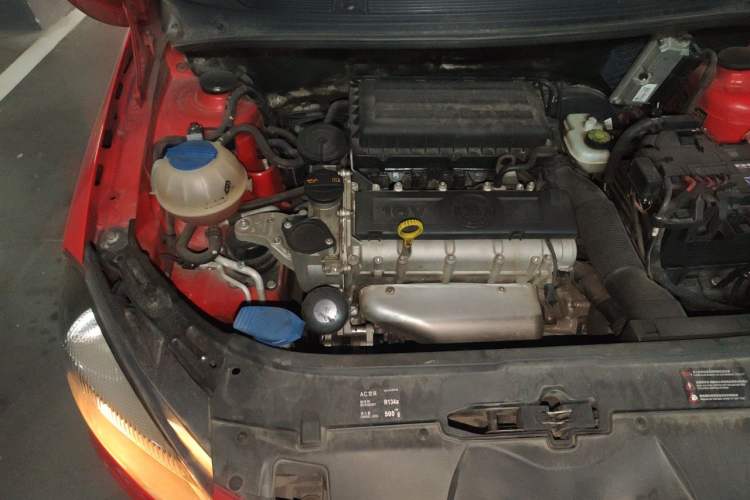Used Skoda Fabia 2012 1.6L Automatic Sport Edition Engine Bay Right