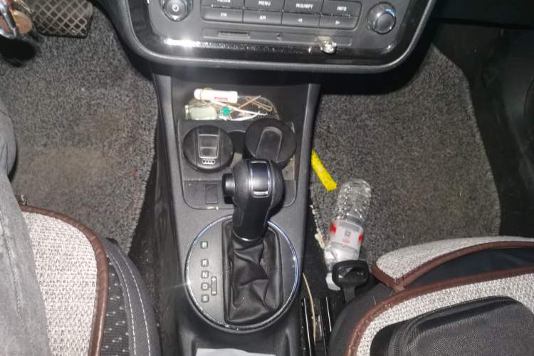 Used Skoda Fabia 2012 1.6L 5th Anniversary Limited Edition Gear Lever