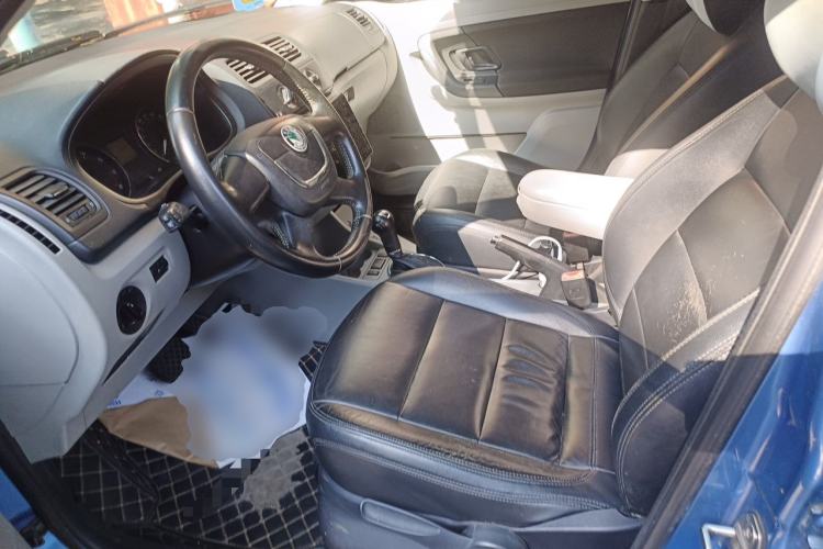 Used Skoda Fabia 2012 1.6L Automatic Crystal Edition Left Front Seat