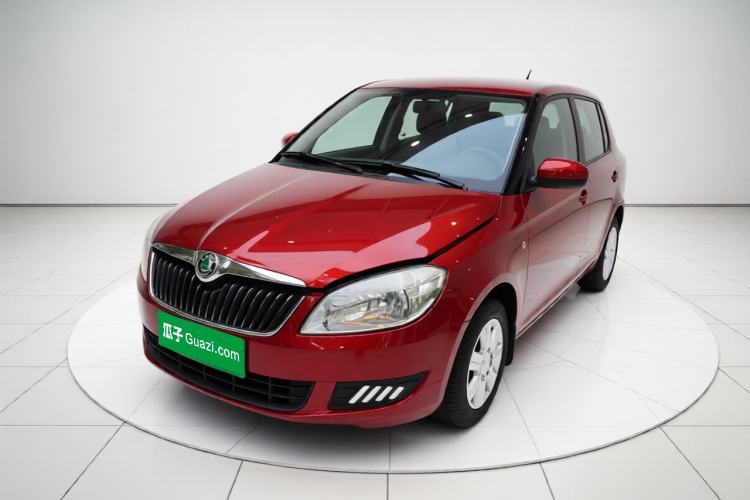 Used Skoda Fabia 2012 1.4L Manual Crystal Edition Guazi used car, China used car export, Used car for sale, Used Skoda cars, Cheapest cars for sale