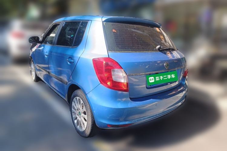 Used Skoda Fabia 2012 1.6L Automatic Crystal Edition Rear Left 45 Deg
