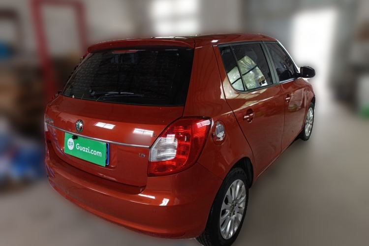Used Skoda Fabia 2012 1.6L Automatic Crystal Edition Rear Right 45 Deg