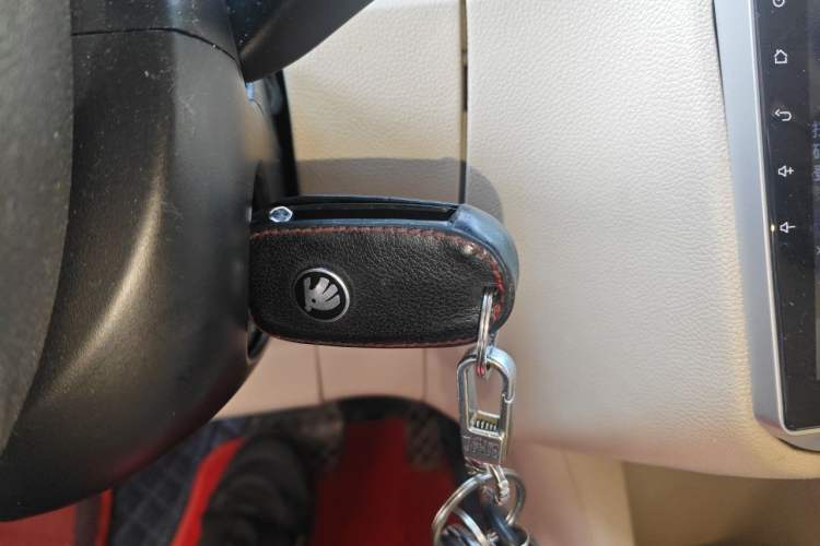 Used Skoda Fabia 2012 1.4L Automatic Crystal Edition Vehicle Key