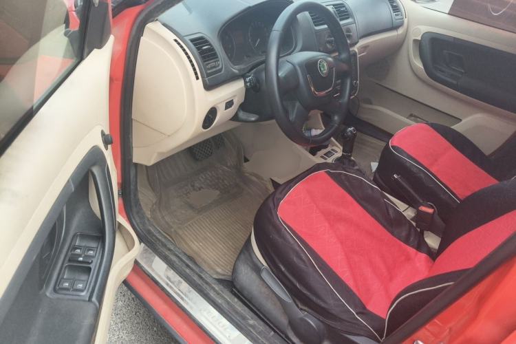 Used Skoda Fabia 2012 1.6L Scout Driver Seat