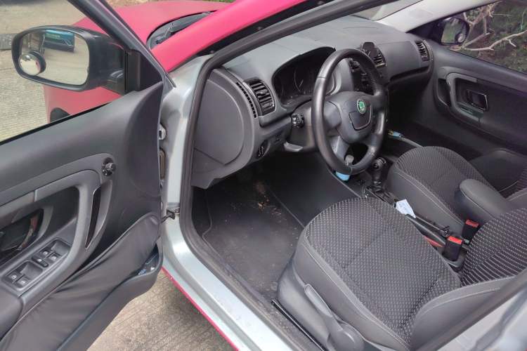Used Skoda Fabia 2012 1.6L 5th Anniversary Limited Edition Driver Seat