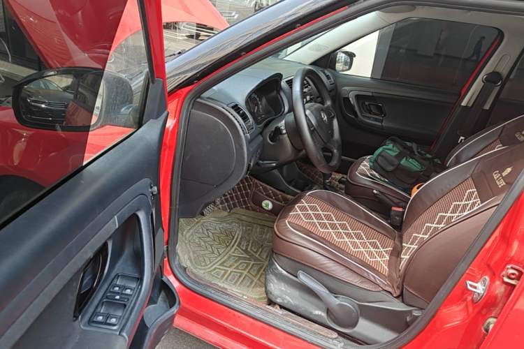 Used Skoda Fabia 2012 1.6L Automatic Cool Black Edition Driver Seat