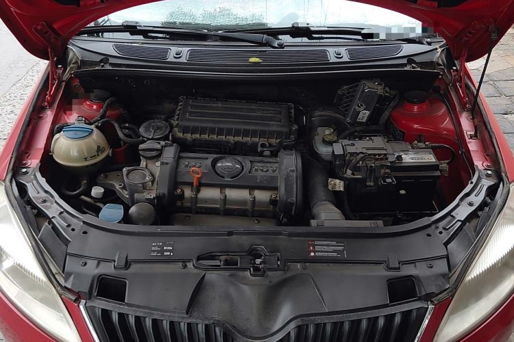 Used Skoda Fabia 2012 1.4L Automatic Crystal Edition Engine Bay
