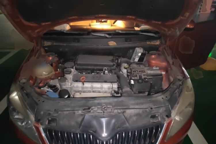 Used Skoda Fabia 2012 1.6L Automatic Crystal Edition Engine Bay